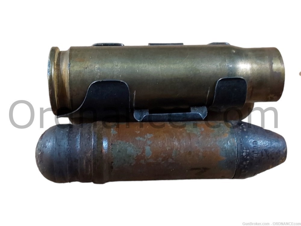20mm German WWII H.E.M. round with link MG151/20 Autocannon 20x82mm shell -img-9