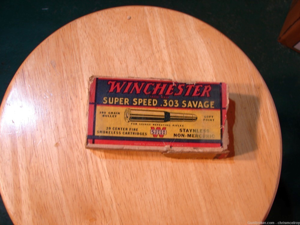 WINCHESTER 303 SAVAGE FACTORY AMMO 20 ROUNDS 190 GRN BOX IN BAD SHAPE-img-0
