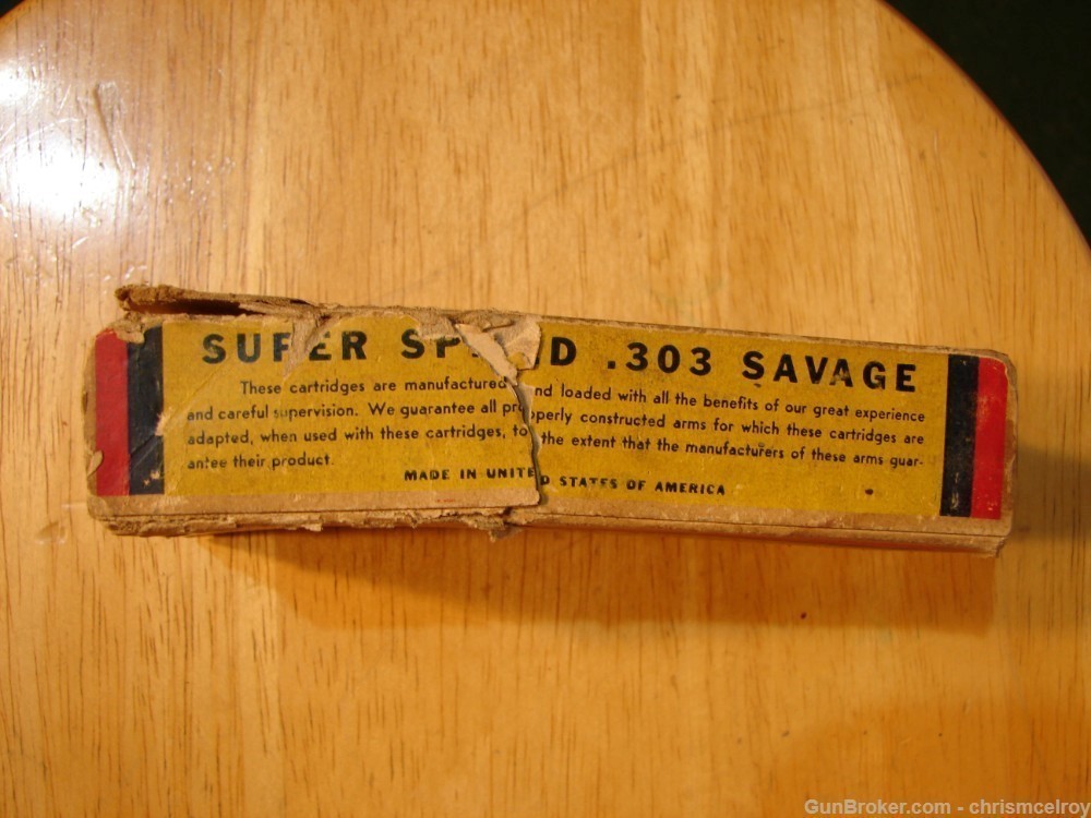 WINCHESTER 303 SAVAGE FACTORY AMMO 20 ROUNDS 190 GRN BOX IN BAD SHAPE-img-10