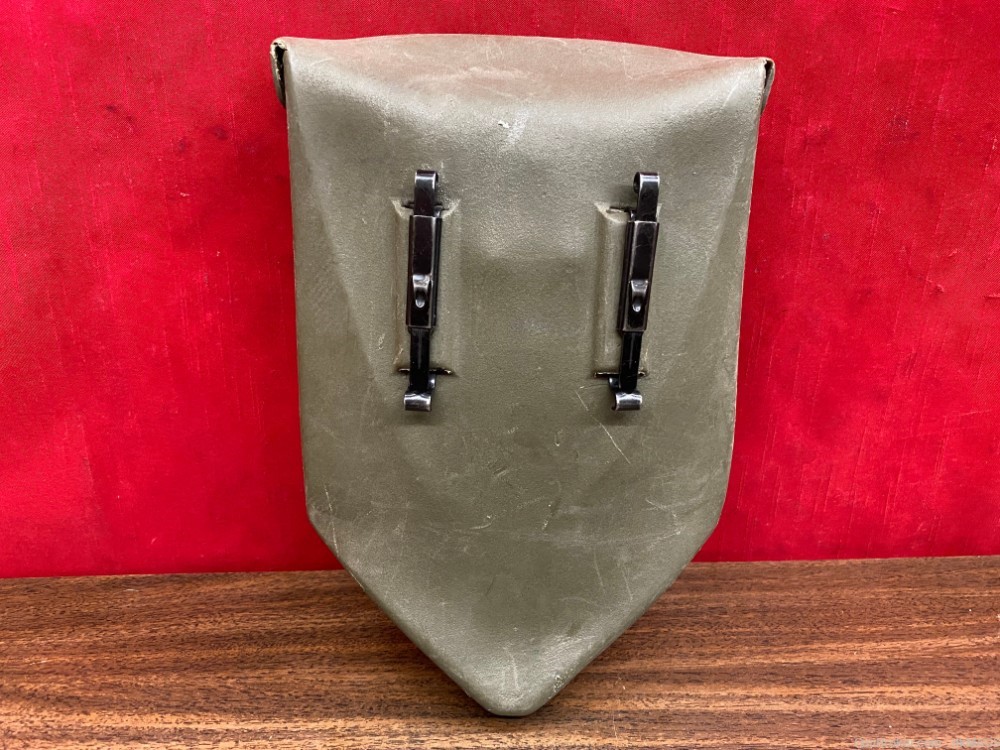 USGI Folding Entrenching Tool With Rubber Miltiary Surplus Carrier Case -img-11
