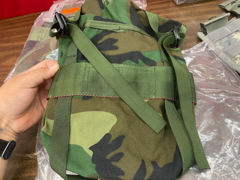 2 Desert Camo Backpack Covers 2 Woodland Buttpacks 1-3 mag pouch -img-4