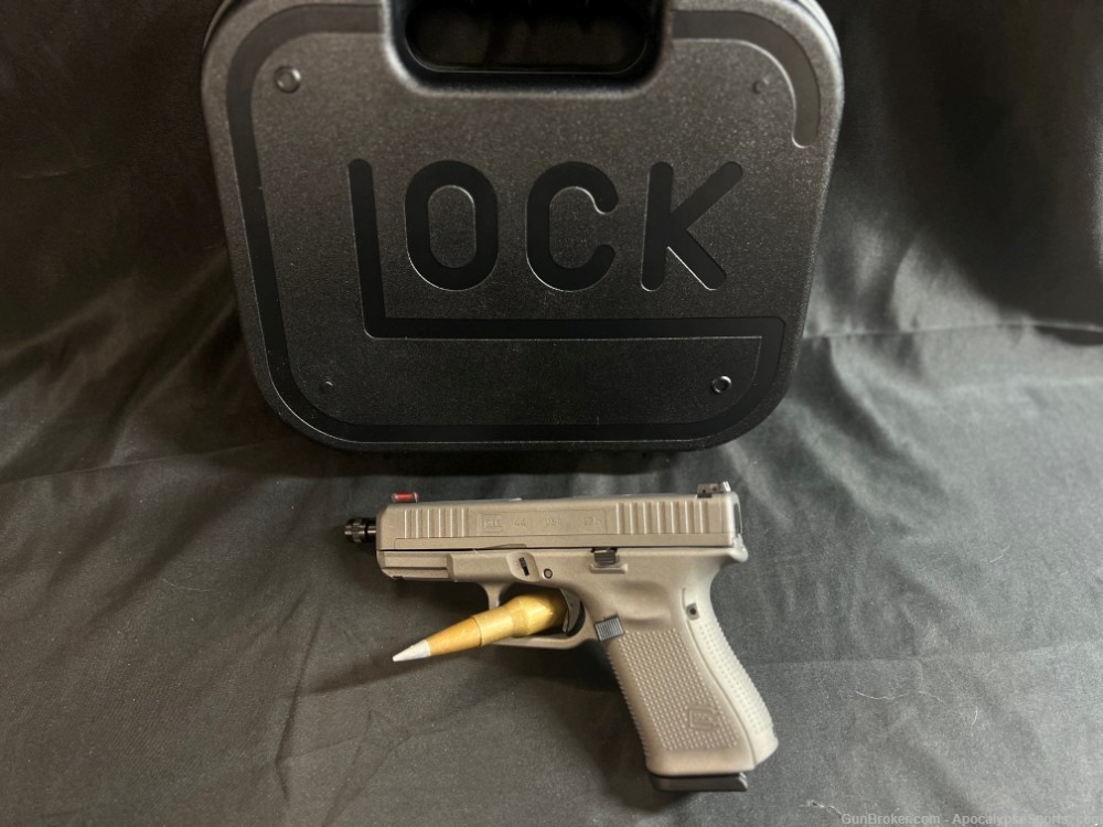 Glock G44 Tungsten 22LR Glock-44 UA445A501AOTN Glock 44 G44-img-1