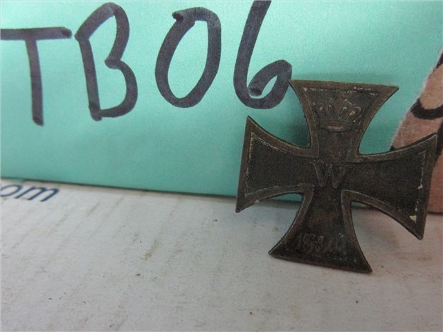 [TB06] german WWI Iron cross pin badge 1"x1"-img-0