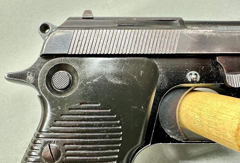 Scarce 1976 dated Beretta Model 1951 Pistol with Lightweight Frame-img-23