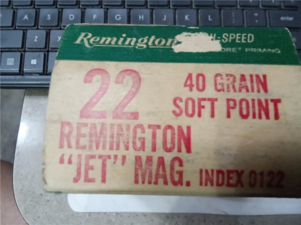 Vintage Remington 22 Rem Jet Magnum-40 gr.soft point ammo-29 rounds-img-4