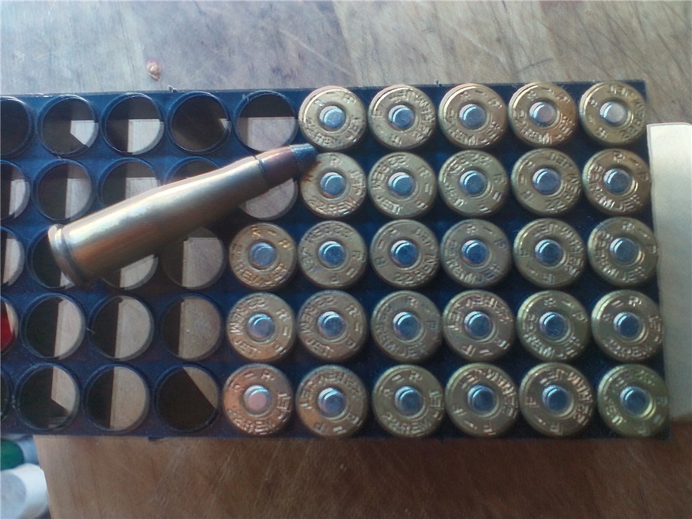 Vintage Remington 22 Rem Jet Magnum-40 gr.soft point ammo-29 rounds-img-1