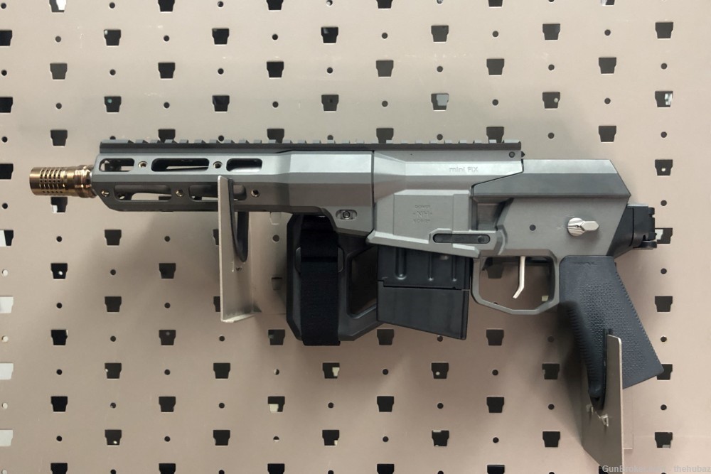Q Mini Fix 8" Pistol 300 BLK-img-4