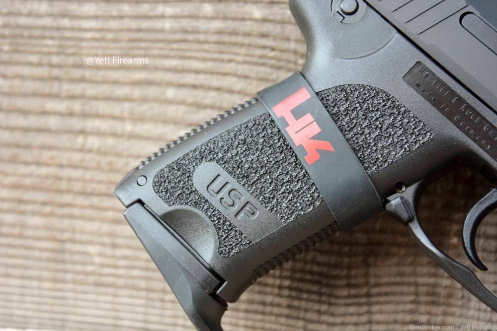 Heckler & Koch USP Compact 9mm W/ 3 Mags & Night Sights H&K 81000330 HK-img-10