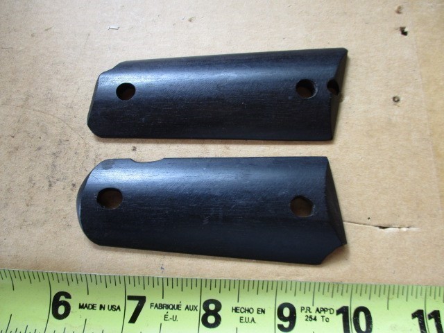 Gun Parts Colt ? Small Frame 45 Auto Grips Part-img-0