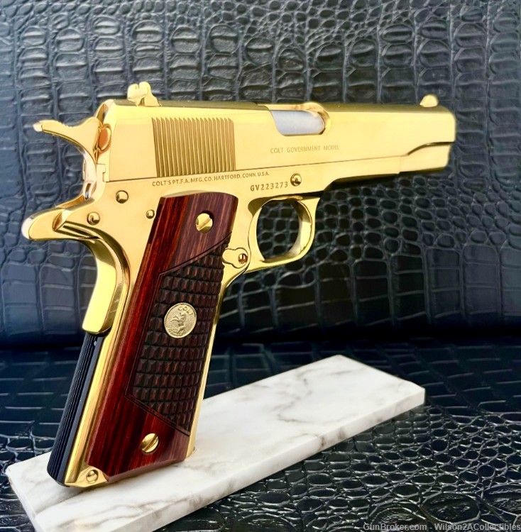 STUNNING AND CLASSY, GOLD Seattle Engraving Customs Colt 1911-img-3