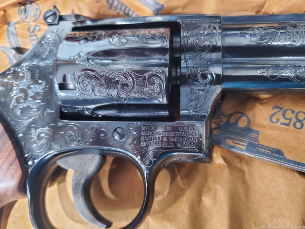 Factory Engraved Smith & Wesson Model 586 Classic, 357MAG - LIMITED EDITION-img-2