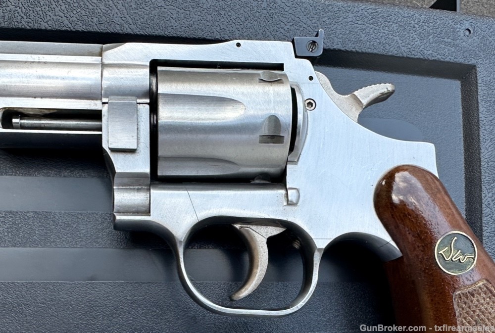 Dan Wesson 715 .357 Magnum, Stainless Steel, 4" Barrel, Monson, Mass-img-12