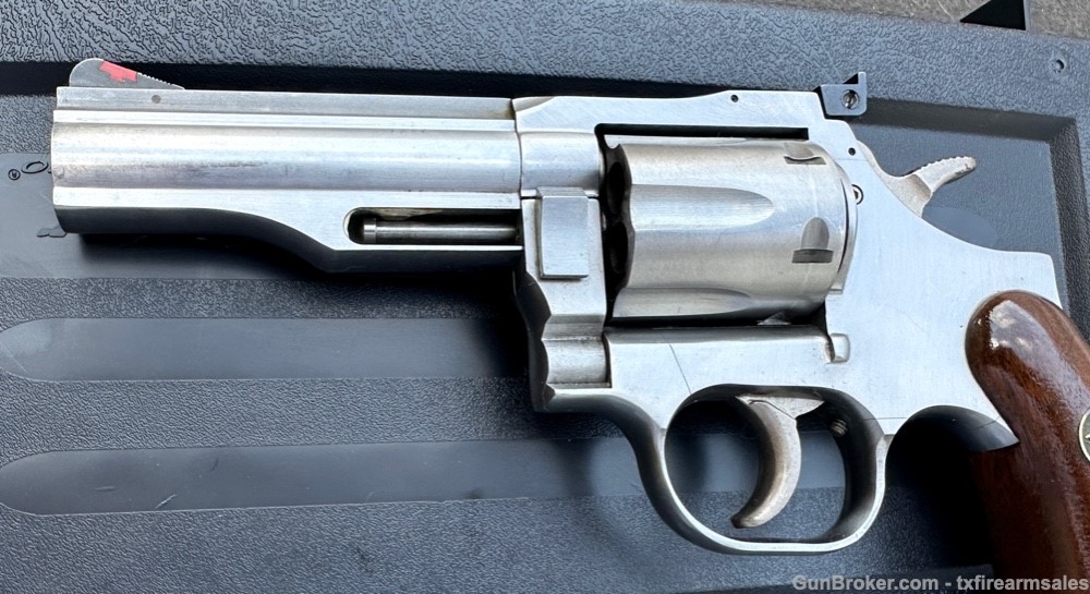 Dan Wesson 715 .357 Magnum, Stainless Steel, 4" Barrel, Monson, Mass-img-14