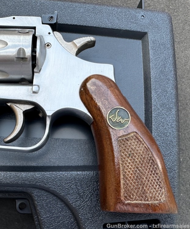 Dan Wesson 715 .357 Magnum, Stainless Steel, 4" Barrel, Monson, Mass-img-11