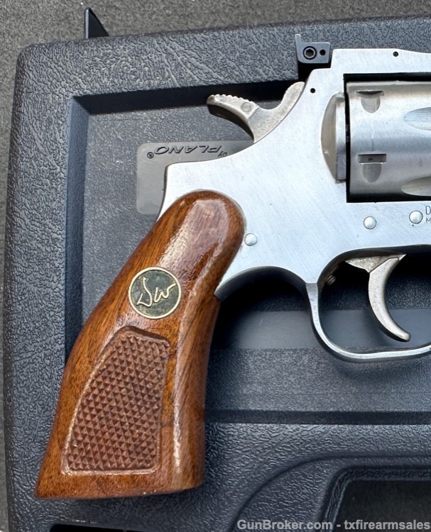 Dan Wesson 715 .357 Magnum, Stainless Steel, 4" Barrel, Monson, Mass-img-2
