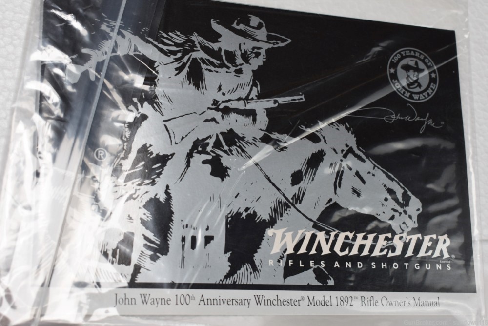 John Wayne Winchester 92 44-40 100th AN RARE Engraved Matched Pair Set 2007-img-47