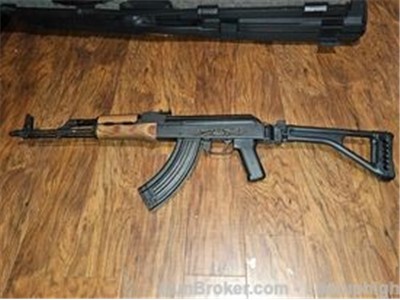 AK-47s make Easter more fun