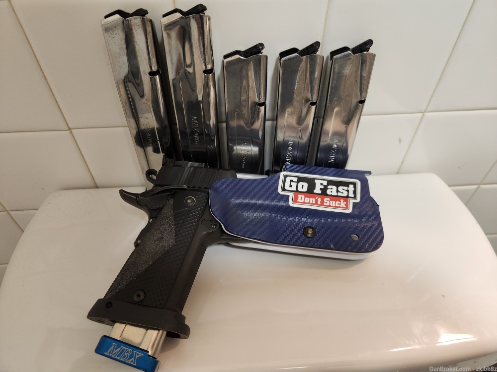 Rock Island Armory 1911a2 Pro Match Ultra .40 6 competition mags & holster-img-8