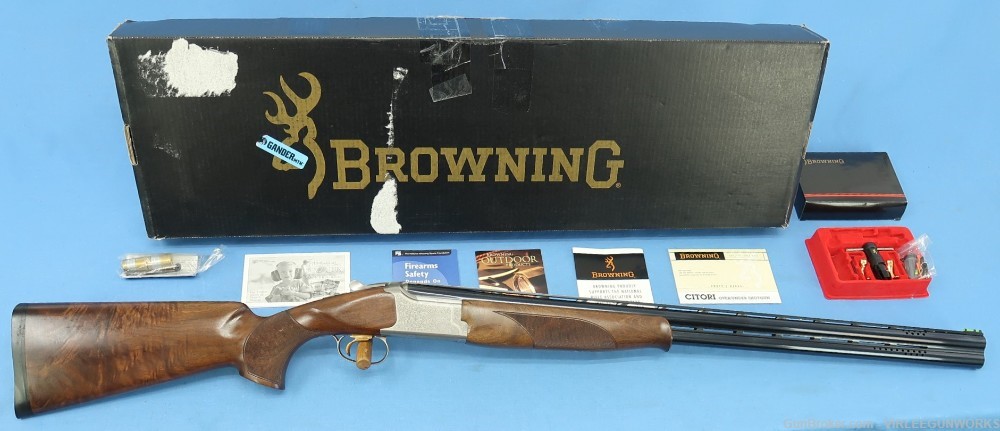 SOLD!  Browning Citori 525 Sporting Clays O/U 12 Gauge 30” Boxed 2004-img-0
