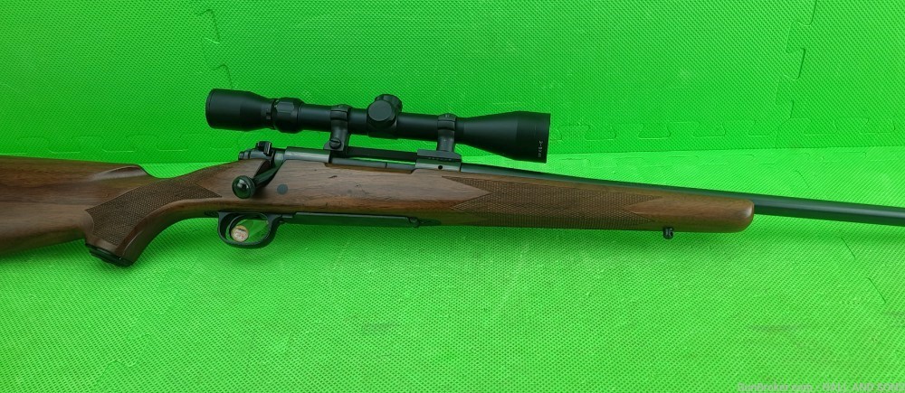 Winchester 70 * CLASSIC SPORTER BOSS * 7MM REM MAG Bolt Action Rifle -img-0