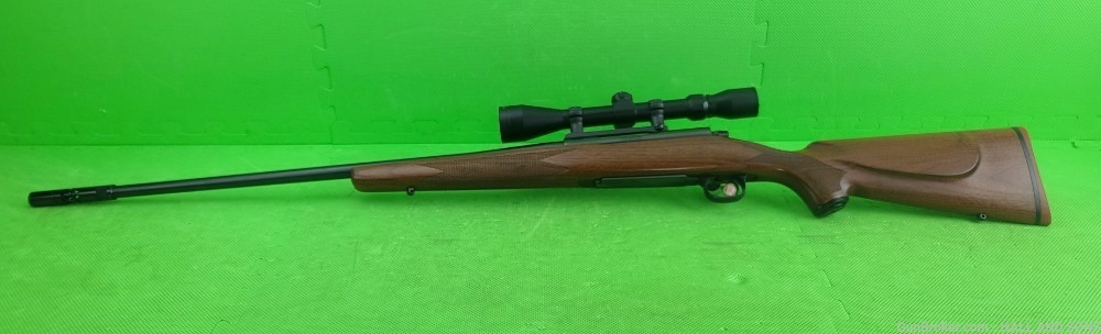 Winchester 70 * CLASSIC SPORTER BOSS * 7MM REM MAG Bolt Action Rifle -img-3