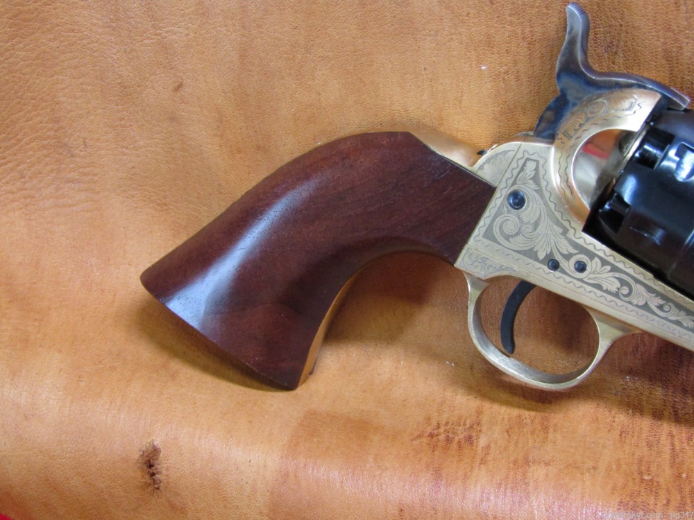 New F Lli Pietta 1851 Navy Brass 44 BP Engraved 7.5" BBL Revolver-img-2