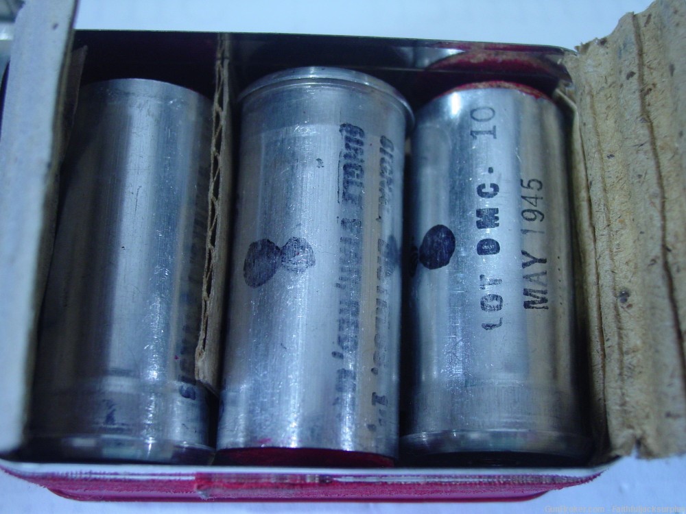 WWII 1"  Single Star Red Distress Flares in Box -img-4
