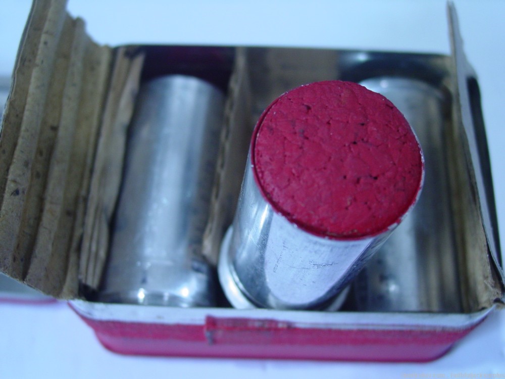 WWII 1"  Single Star Red Distress Flares in Box -img-3