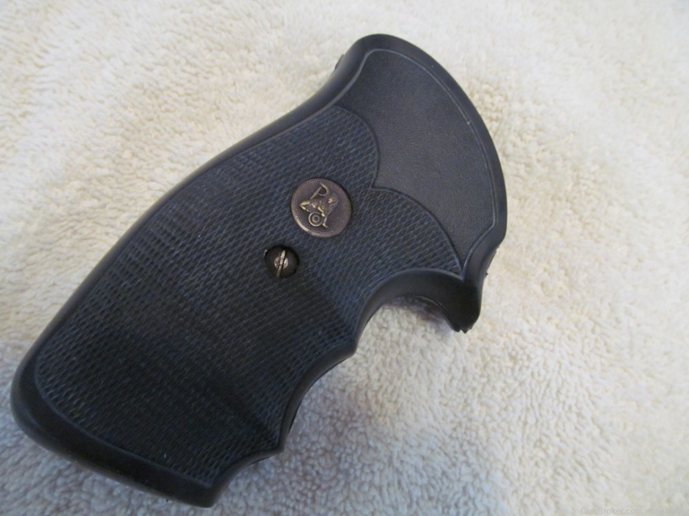 S&W K-Frame Square Butt Grips by Pachmayr-img-0