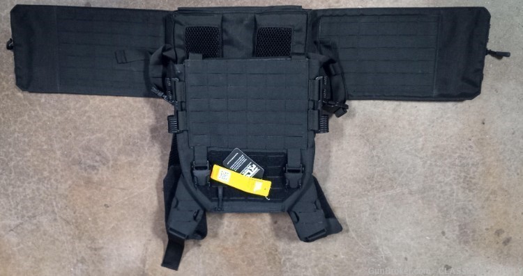 RTS OPSEC Advanced Quick Release Plate Carrier 10x12/Large/Black -img-4