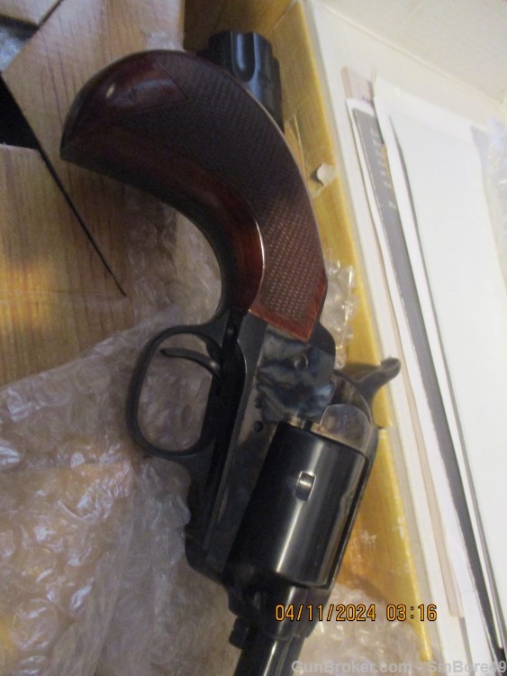 Uberti Birdshead 3.5 inch .22/,22mag revolver, New in its box , unfired-img-13