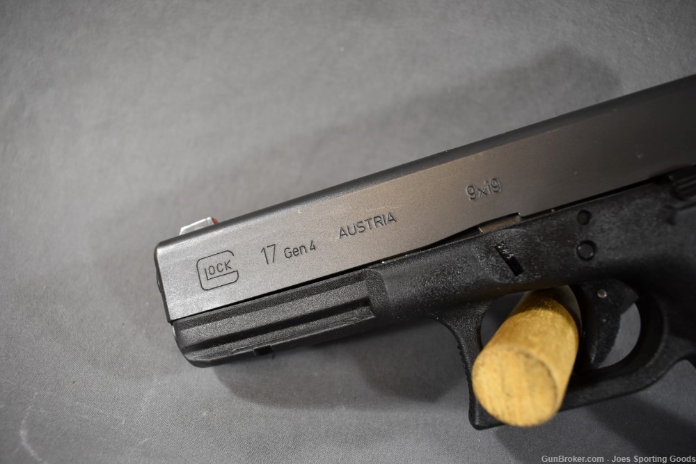 Police Trade In - Glock 17 Gen-4 9mm w/ Factory Case & Night Sights-img-7