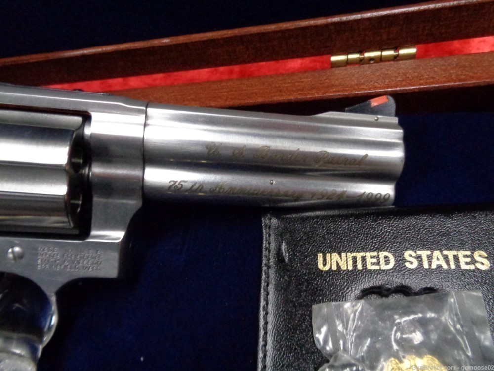 S&W Model 686 357 Magnum US Border Patrol Knife Display Case Badge WE TRADE-img-4