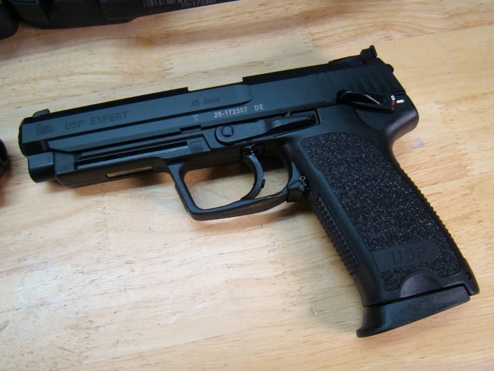 Pair of H&K USP45 Expert Pistols HK USP 45 12rd .45ACP 81000364 consec #'s-img-12