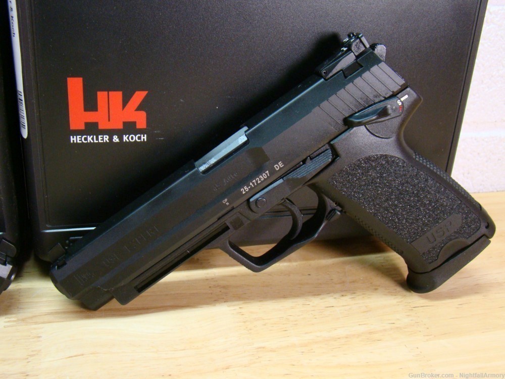 Pair of H&K USP45 Expert Pistols HK USP 45 12rd .45ACP 81000364 consec #'s-img-2
