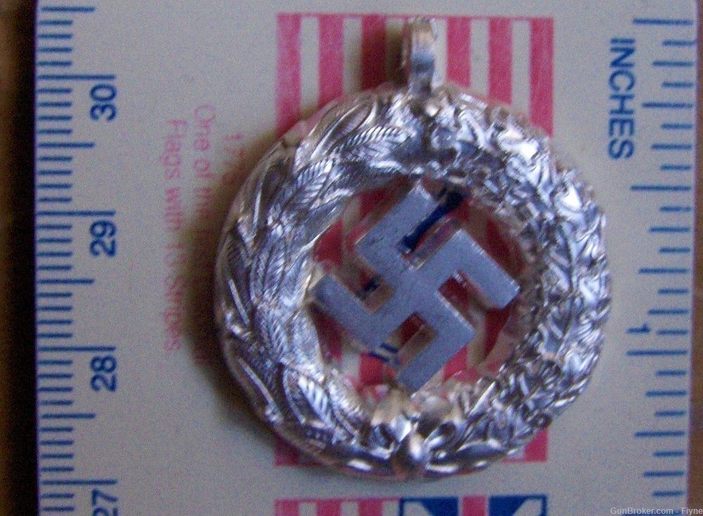  Third Reich Germany, WWII swastika Pendant REPRODUCTION  (142)-img-0