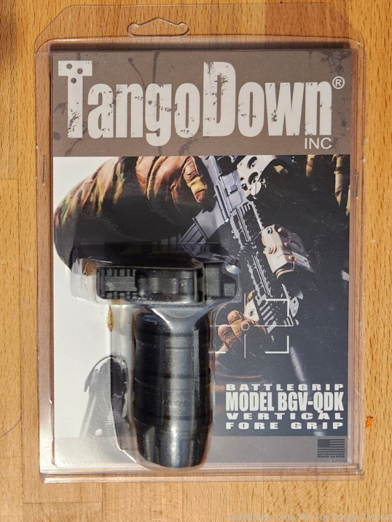 TangoDown Mini Vertical Grip Fits Picatinny QD Mount Blk Mil Spec USGI NEW-img-1