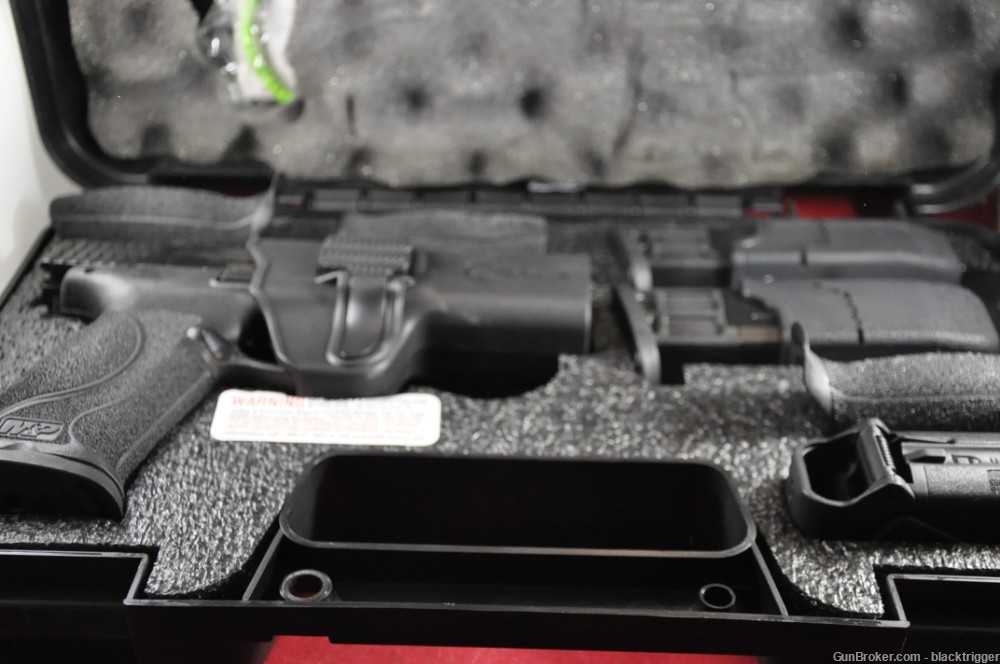 S&W 12487U M&P M2.0 Carry & Range Kit 9mm Luger 4.25" 10+1 Black No Safety -img-2