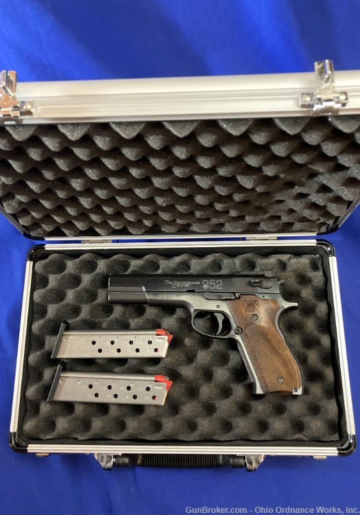S&W Smith & Wesson Performance Center Model 952-1-img-7