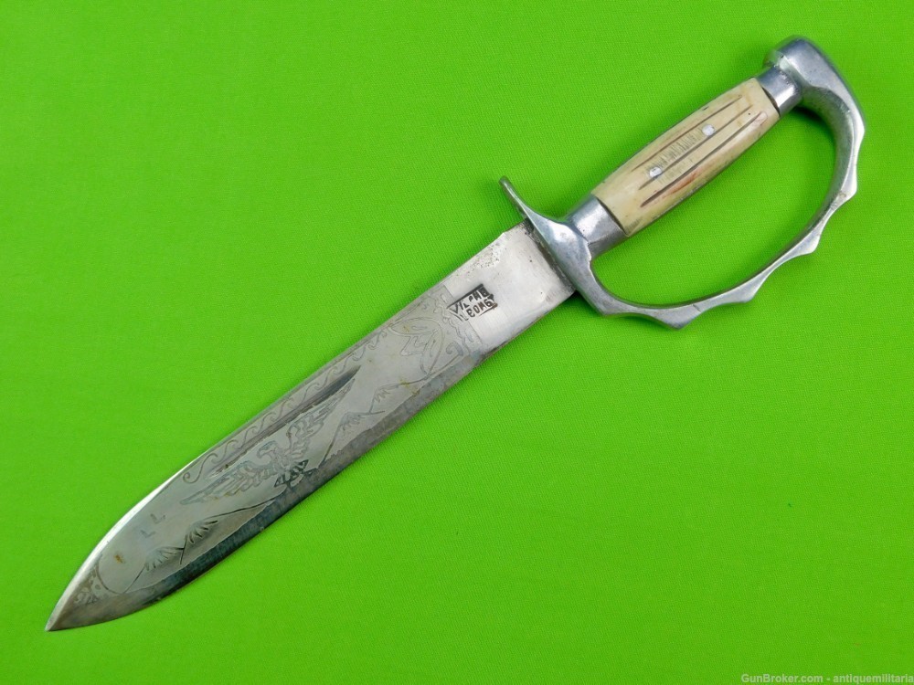 Auc $120 Mexican Mexico Engraved Spear Point Knuckle Fighting Knife-img-1