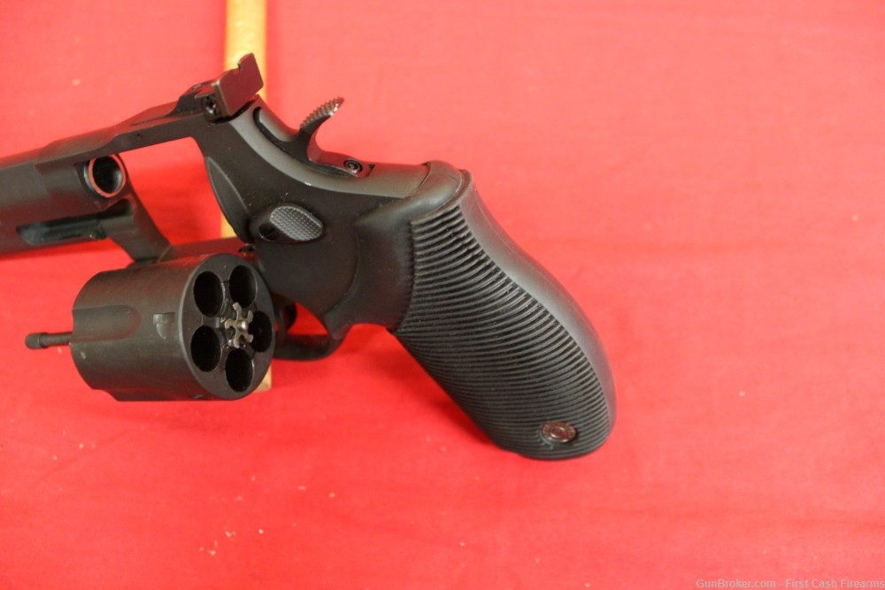 Used Taurus Tracker 44mag,Get $25.00 Off if Put in Layaway before June 1st.-img-4
