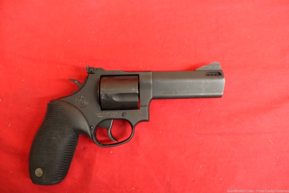 Used Taurus Tracker 44mag,Get $25.00 Off if Put in Layaway before June 1st.-img-1