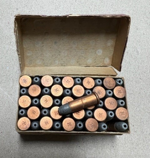 Early Rare Full Box of Winchester 22 Automatic Rimfire Hollow Points-img-1