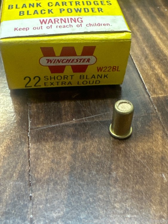 34 rounds Vintage Winchester .22 Short Blanks-img-4