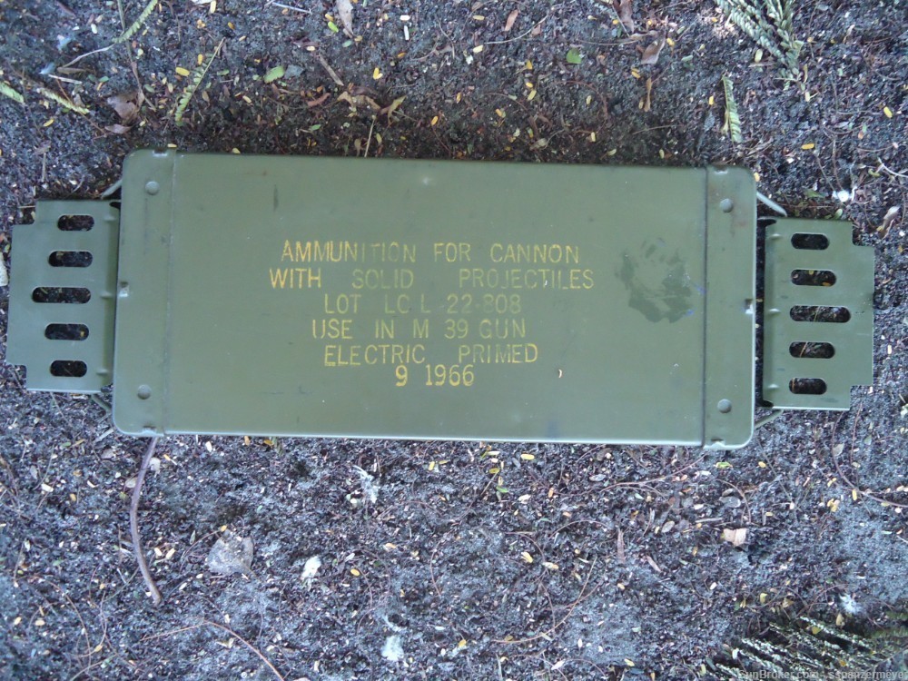 VIETNAM WAR 1966 US ARMY M39 20MM  CANNON  AMMO BOX EXTREMELY  RARE-img-6