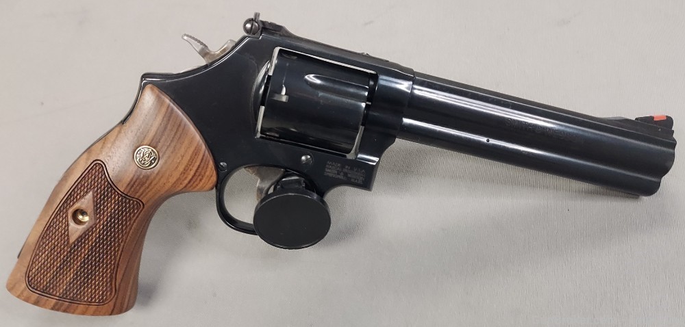 Smith & Wesson Model 586 Classic Revolver 357 Mag 6" Barrel 6 Rd 150908-img-1