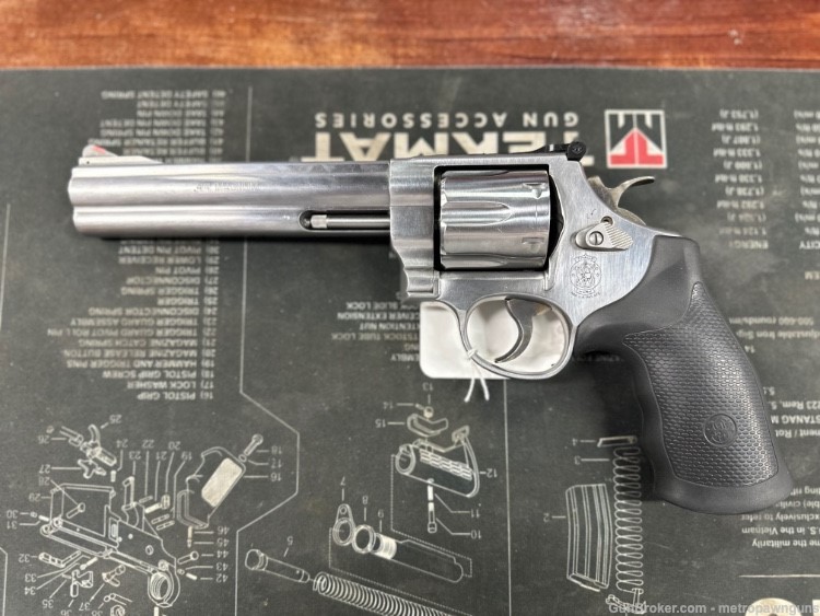 Smith & Wesson 629-6 Classic 6" .44 Mag Good Condition-img-1