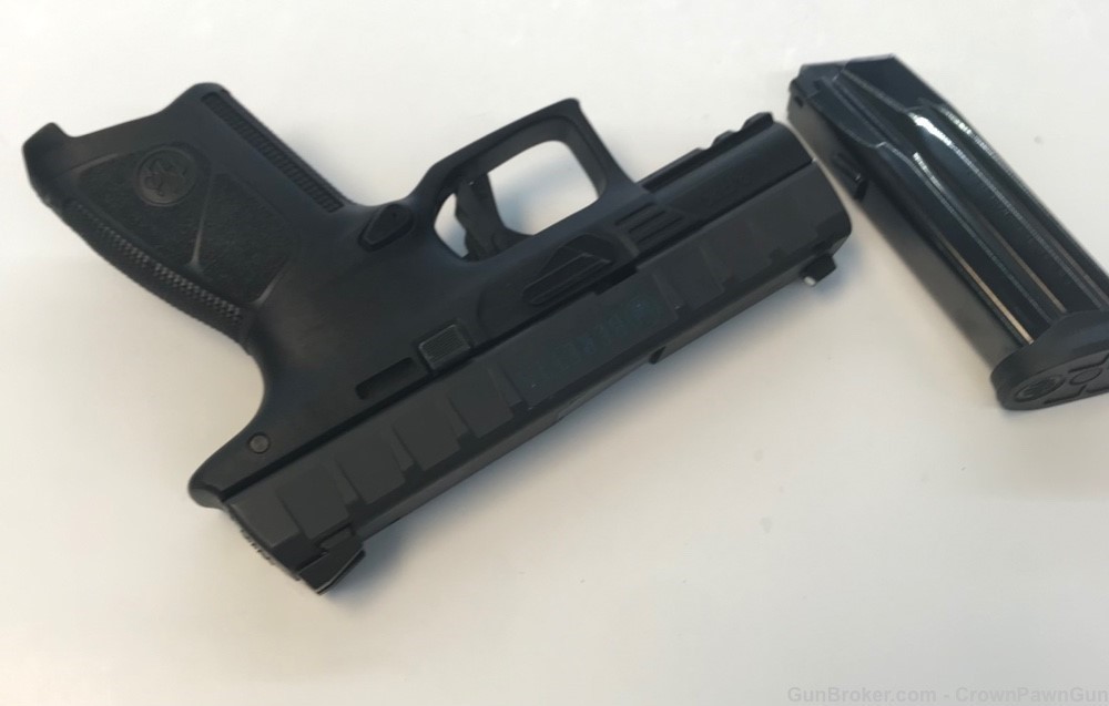 Beretta APX CENT pistol JAXQ923 9x19-img-2