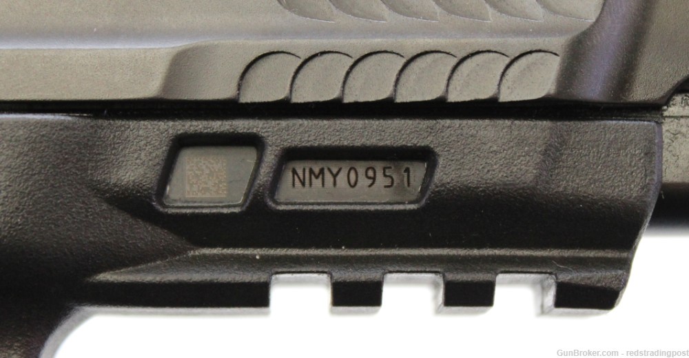 Smith & Wesson M&P10 4.6" Barrel 10mm OR Semi Auto Pistol 13387 w/ Box-img-4