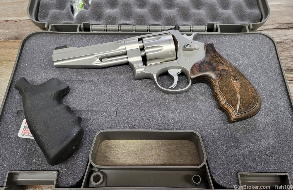 SMITH AND WESSON M627 PERFORMANCE CENTER .357 MAG-img-4
